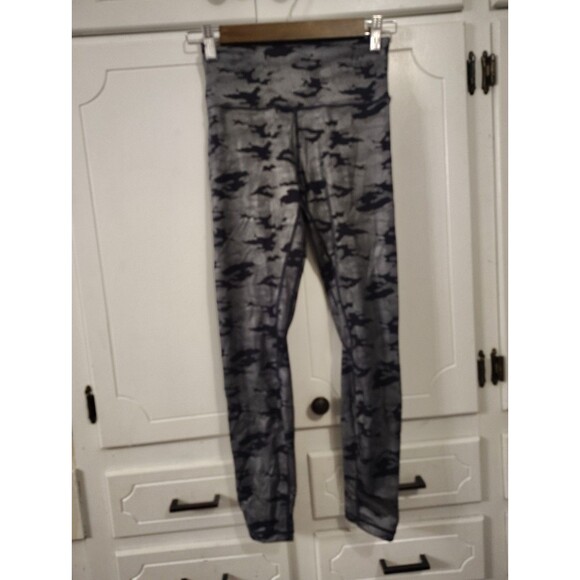 Zyia Active Womens Blue Gray Camo Soft Mid Rise Leggings Size 4 - Picture 1 of 6
